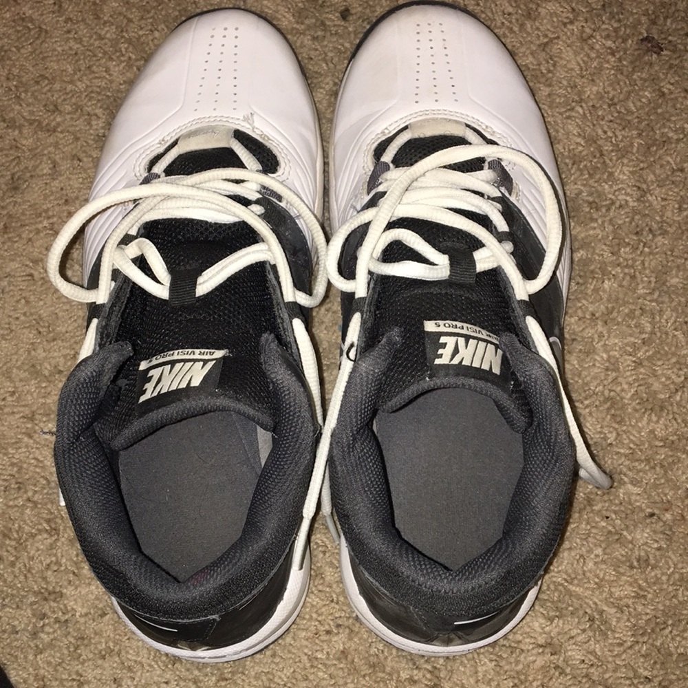 Nike air basketball shoes